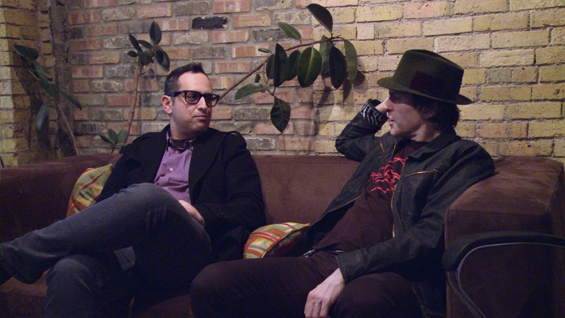 Bob Mehr talks with Tommy Stinson (Photo: Bob Medcraft)